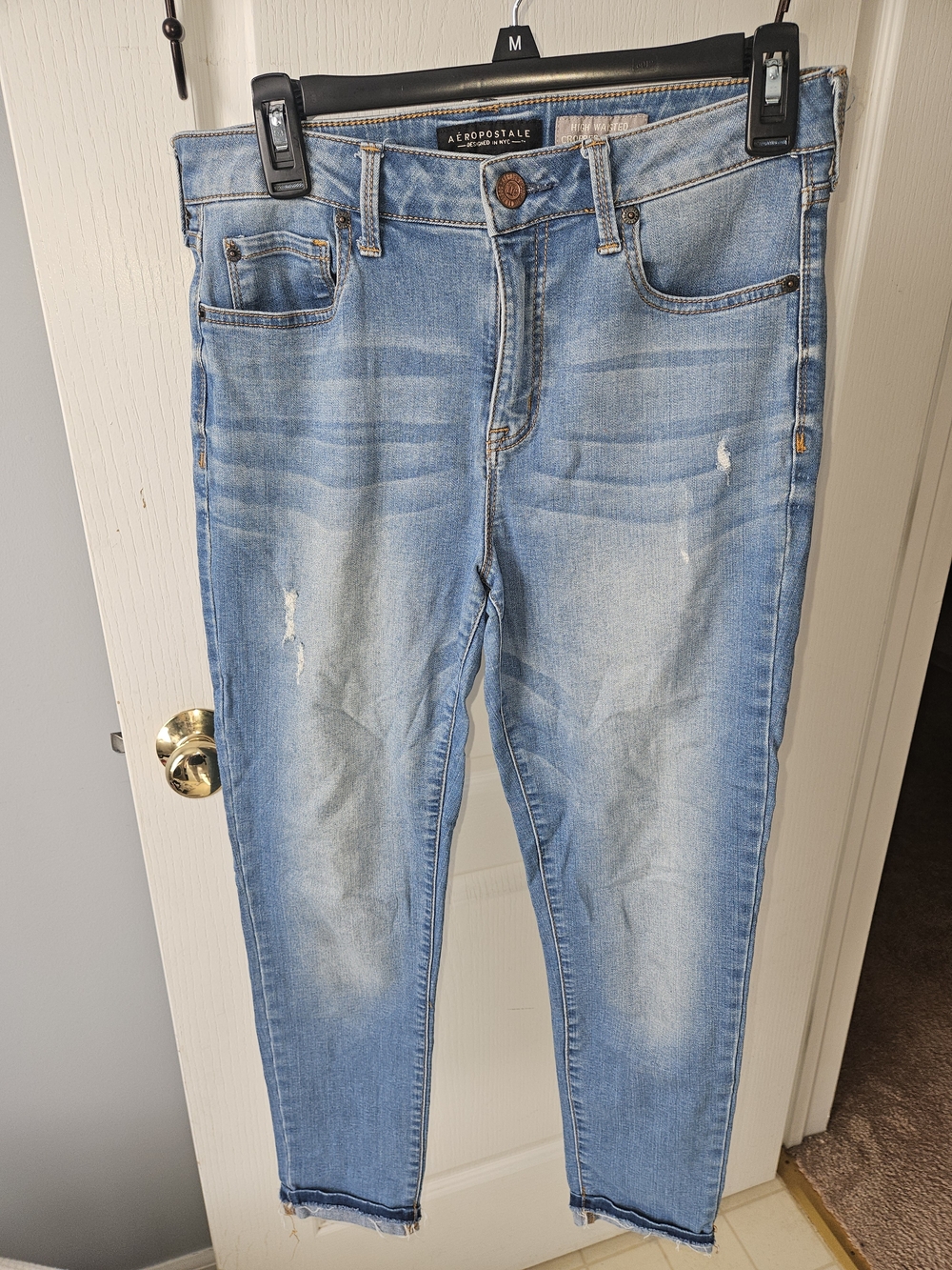 Aéropostale Light Wash Distressed High Waisted Cropped Jegging - Light Blue